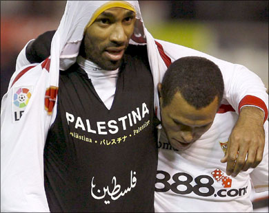 معاقبة المالي كانوتيه بسبب تضامنه مع فلسطين