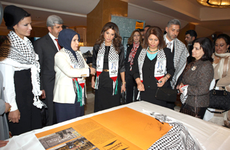 الملكة رانيا: يجب تنسيق الجهود لضمان وصول المساعدات الى غزة