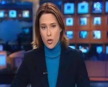 حملة صهيونية لفصل مذيعة بالقناة الثانية الإسرائيلية بكت على غزة