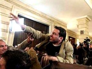 محامي الزيدي ينفي طلب موكله اللجوء السياسي فى سويسرا