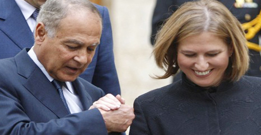 أبو الغيط يعترف رسميا بإفشال مصر لقمة الدوحة