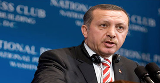 في دافوس ..الفارس أردوجان يفضح بيريز وينصف حماس