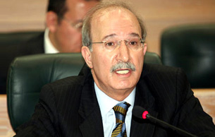 رئيس الوزراء ردا على النائب الروابدة: لا توجد نية لترخيص كازينوهات