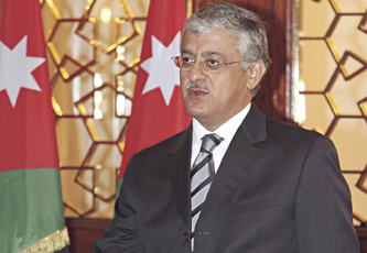 9 شركات تتقدم بطلبات لتسريح عمال لديها