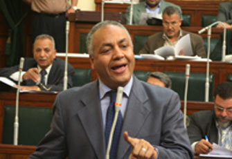 مصطفي بكري يصاب بأزمة قلبية عقب مشادة كلامية حول غزة