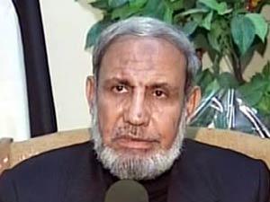 إسرائيل تهدد بمنع الزهار من العودة إلى غزة