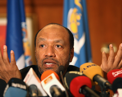 حرب من التصريحات بين مرشحي الاتحاد العربي لكرة القدم