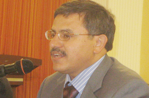 نائب نقيب المهندسين يشارك في اعتصام احتجاجي على فصل 9 طلاب بالتكنولوجيا