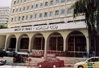 زيادة رواتب الوزراء والمتقاعدين إلى 3 آلاف دينار الشهر الحالي