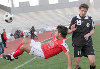 الجزيرة يباغت البقعة بثلاثية و اليرموك يفيض في الشمال