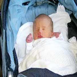 العثور على طفل حديث الولادة في الشميساني