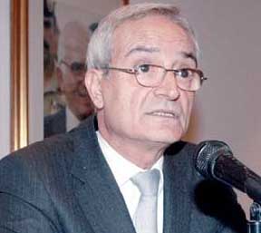 إحالة 5 قضايا للنائب العام من بين 136 إخطارا لحالات اشتباه غسيل أموال