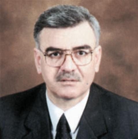 النائب السابق الدكتور نبيل نهار يخرج عن صمته.. أداء الحكومة متواضع وقد خدمها انخفاض المشتقات النفطية