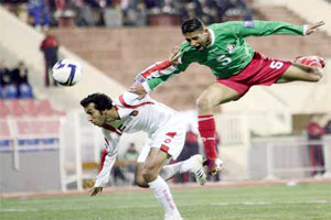 الوحدات يكتفي بنقطة من الكويت