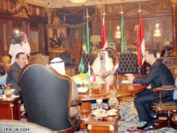 قمة الرياض تقر "منهجاً موحداً" للسياسات العربية