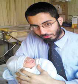 بوران : السفارة الأردنية في لندن تتابع قضية إقامة الطبيب العشا