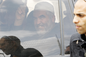 شرطة الاحتلال تعتقل الشيخ رائد صلاح