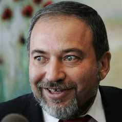 دبلوماسي: القاهرة لن تسمح لـ ليبرمان بدخول الأراضي المصرية