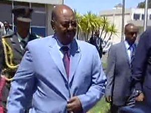 البشير يواصله تحديه "للجنائية" ويزور إثيوبيا