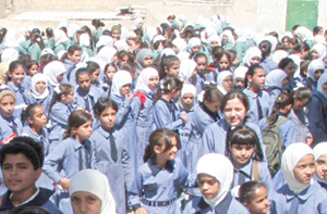 طالبة قي الصف الرابع تحاول الانتحار هربا من صعوبة الدراسة