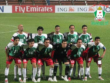 الوحدات يحتفل بلقب المحترفين .. والحسين يحتفظ بمقعده بين الكبار