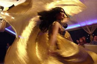 محامي مصري يرفع دعوى يطالب فيها بمنع الرقص الشرقي في مصر