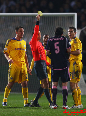 في أغرب تهديد تشهده الملاعب..لاعب مكسيكي يهدد منافسه بعدوى إنفلونزا الخنازير