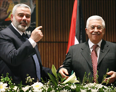 حكومتان موسعتان فـي رام الله وغزة إذا فشل الحوار الفلسطيني