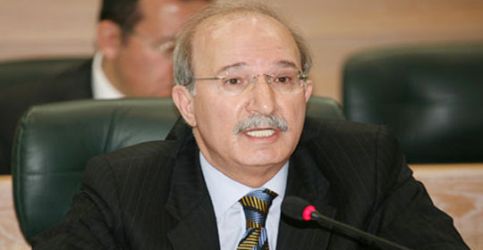 تجاوزات عطاءات الاليات في الوزارات والدوائر الحكومية