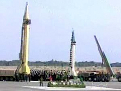 إيران تنشر صواريخها في الخليج بعد وصول تقارير سرية حول خطة لضرب مواقع إيران النووية