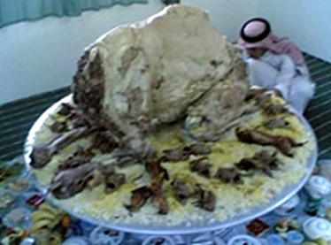 رئيس حكومة أسبق يقضي على الثروة الحيوانية في الشمال