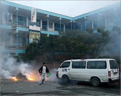 اقتصادي اسرائيلي يصف طلب اعتذار اسرائيل للعرب بالساذج ويرفض مبدأ حل الدولتين