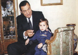 وفاة الحفيد الأكبر للرئيس المصري حسني مبارك