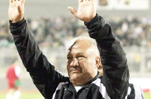 قرارات نادي الوحدات ... حل الاجهزة الفنية والمباشرة بالبحث عن مدرب