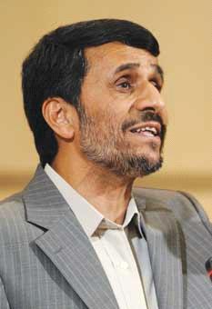 احمدي نجاد يجدد هجومه على اسرائيل: المحرقة اليهودية 'خدعة كبيرة'