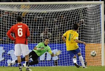 كأس القارات : سيطرة مصرية لافتة وفوز برازيلي صعب