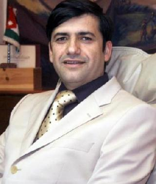 النائب العطيوي يشن هجوما على وزير المالية ويتهمه بانه فاسد