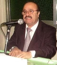 هناك مراكز قوى متنفذة تعمل لمصلحة الحكومة ...!