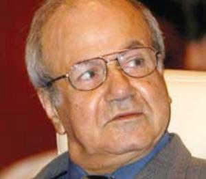 عباس يوجّه بتوزيع كادر الدائرة السياسية تمهيدا لإغلاقها وتجريد القدومي من كافة مناصبه بعد مؤتمر فتح