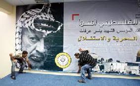 مؤتمر فتح: شبح الانشقاق يلوح في الافق وتوجه لتأجيل انتخاب قيادة غزة شهرين