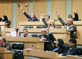 النواب يقر ضريبة 35% على البنوك وشركات الاتصالات و15 % على الصناعة والتجارة