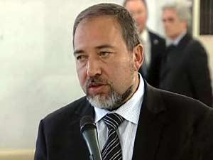 ليبرمان: الطيبي أخطر على إسرائيل من حماس