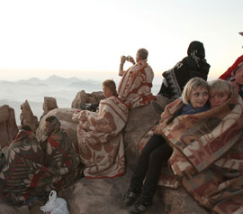 إسرائيل تطالب مواطنيها بمغادرة سيناء (فورا)!