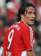 توني تحت أنظار وست هام