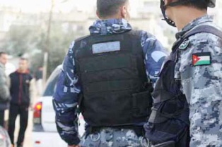 شاب ينتحر شنقا وآخر يطعن شقيقته وفتاة تحرق نفسها