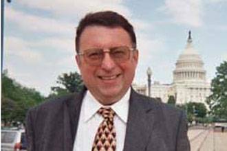 ضابط روسي منشق: حسناوات يقدن عمليات تجنيد بدول إسلامية