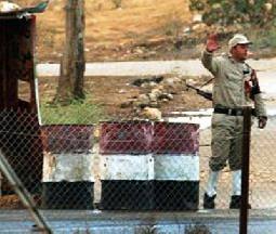 القوات الاسرائيلية تطلق النار على شرطي مصري على الحدود