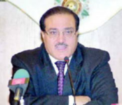 الدكتور الطويسي: مكاتب جامعية تبيع رسائل الماجستير والدكتوراه بـ (0001) و (0002) دينار