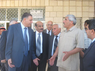 قصة متعهد ومحافظ وسلطة مياه الشمال