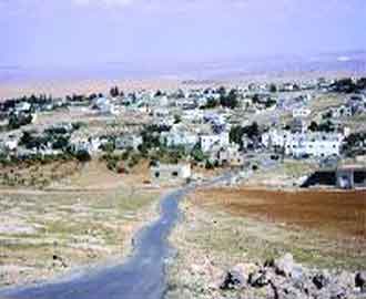 الاوضاع تعود الى طبيعتها في الجفر والعين ابو تايه ومحافظ معان يلتقيان ذوي المصابين